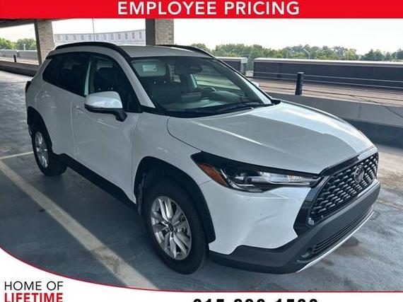 TOYOTA COROLLA CROSS 2023 7MUCAABG7PV044584 image